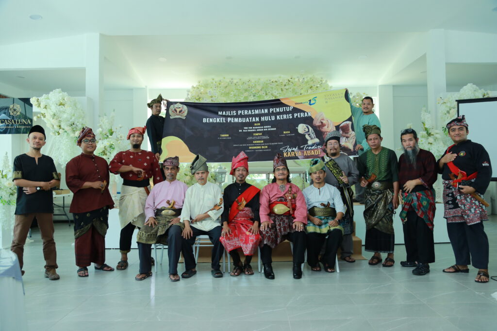 hulu keris lang meghati